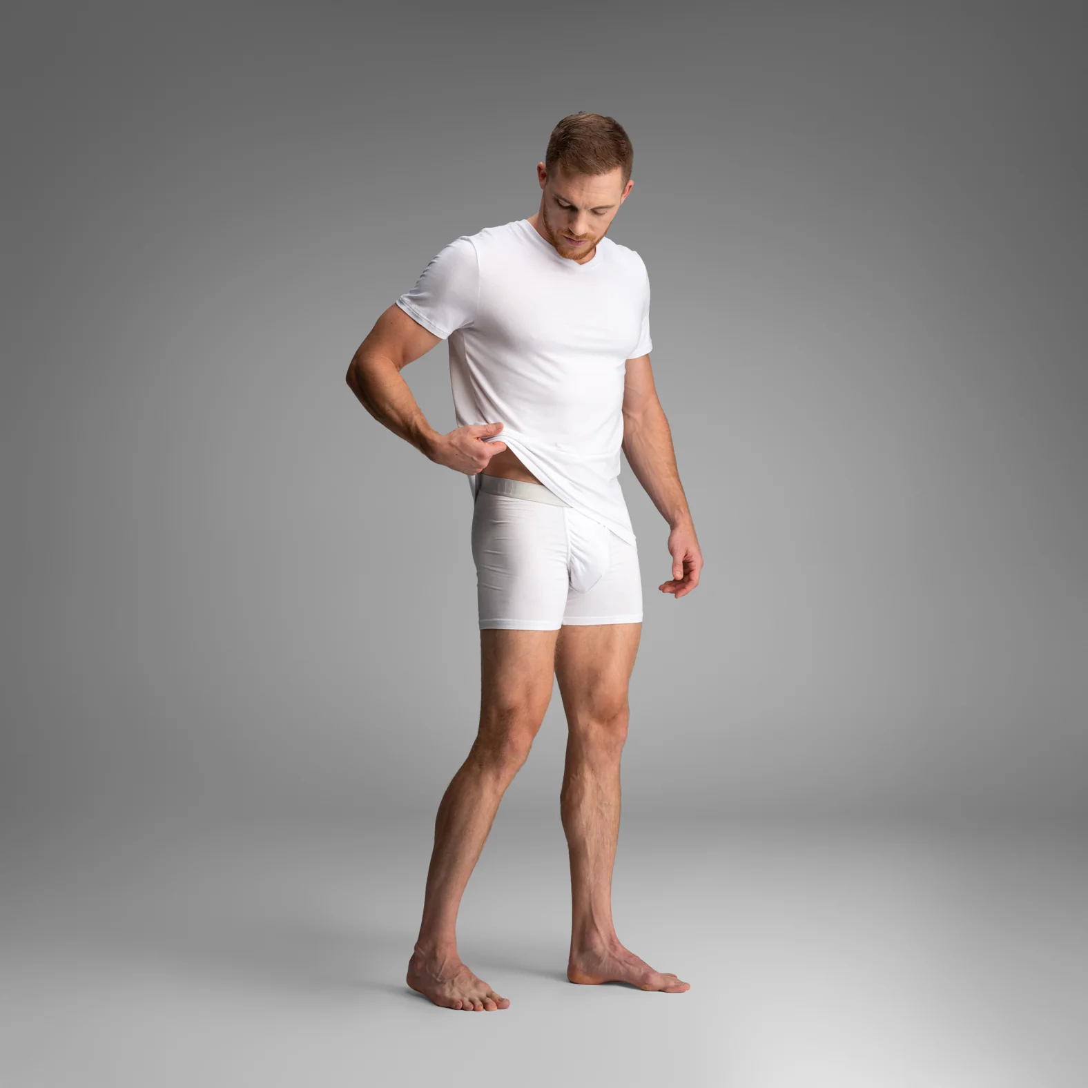 Essentials V T-Shirt : White 2 Pack - Image 4